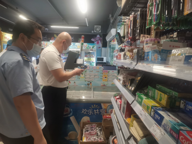 自動轉存圖片