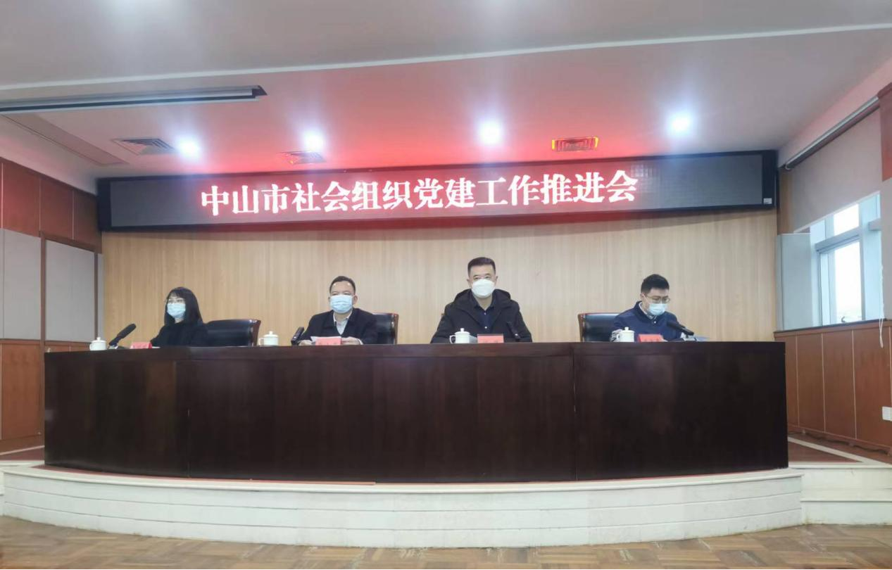 自動轉存圖片