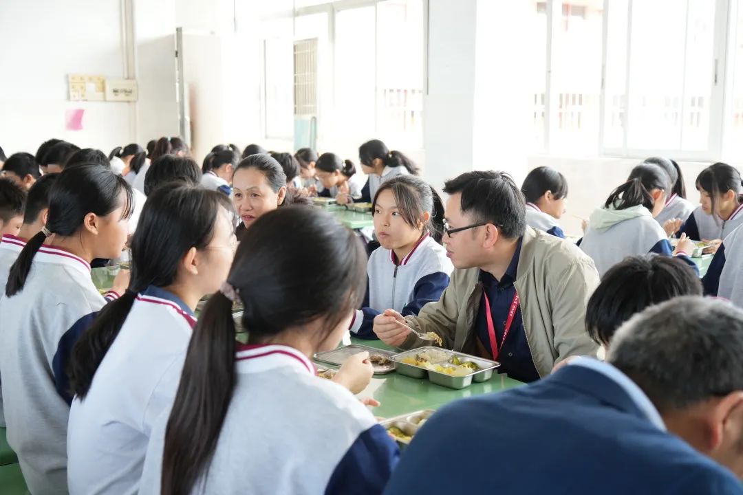 港口鎮開展學校食品安全“開學第一查”行動002.jpeg