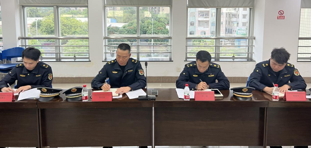 市城市管理和綜合執法局調研港口鎮違法建設治理工作1.png