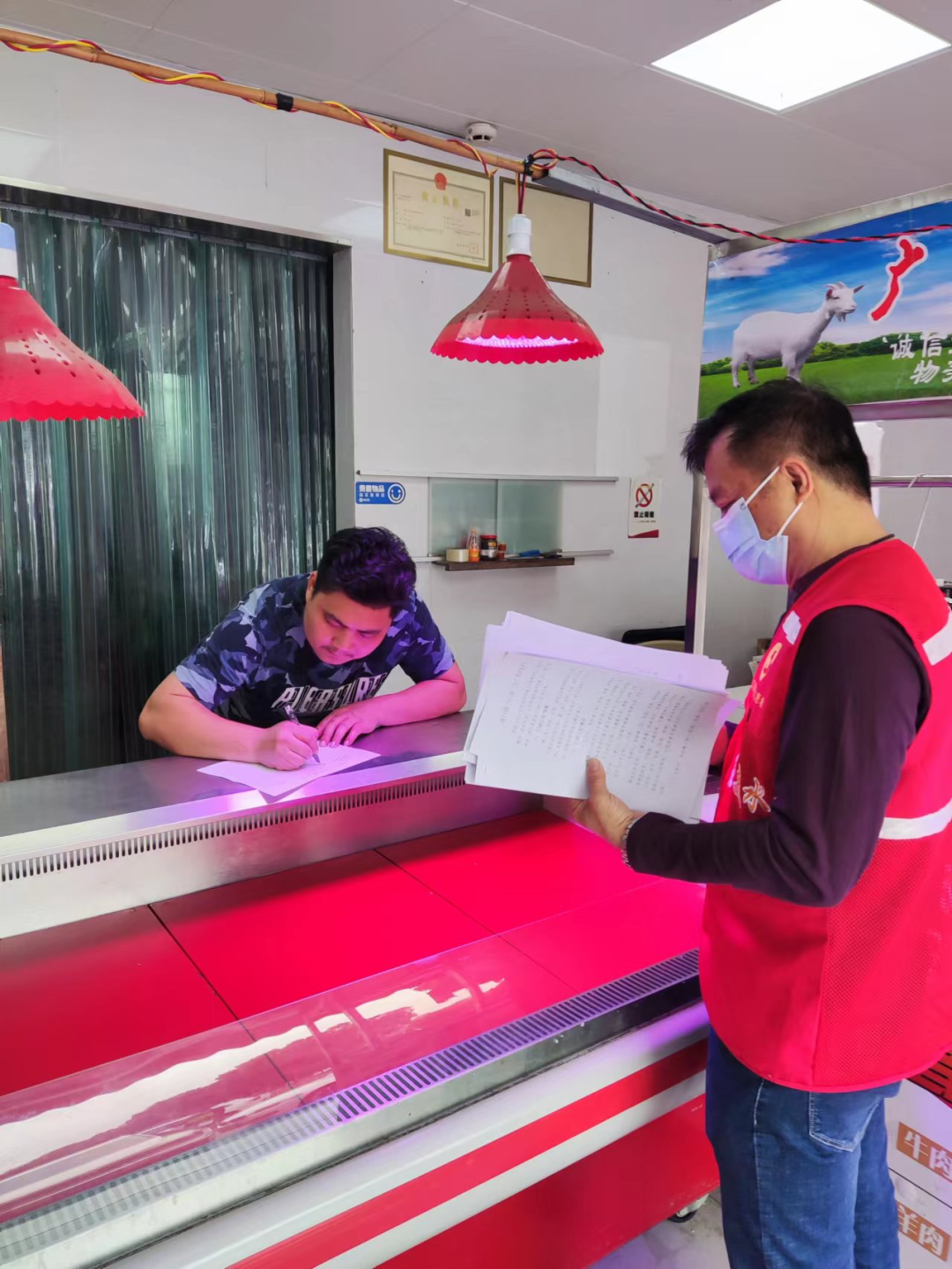 【爭創(chuàng)全國文明典范城市】部門聯(lián)動強(qiáng)管理，港口鎮(zhèn)全力整治提升農(nóng)貿(mào)市場環(huán)境4.png
