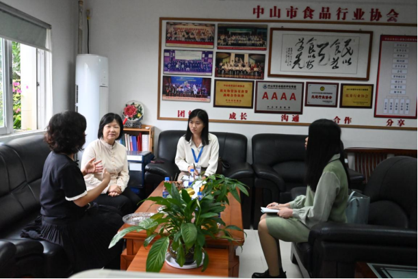 自動轉存圖片