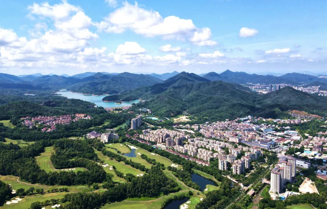 肖展欣：加快構(gòu)建全市“供水一盤棋”格局，持續(xù)推動水污染治理工作提質(zhì)增效.jpeg
