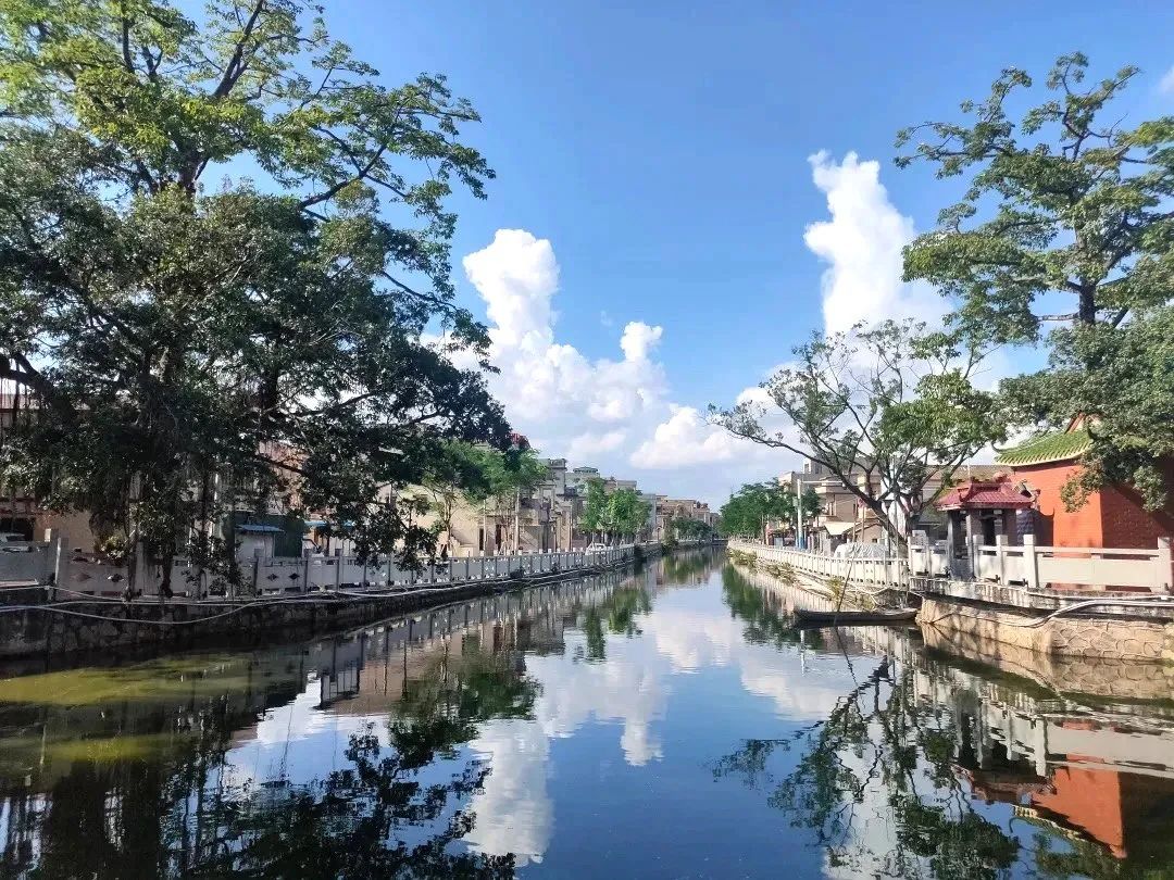 肖展欣：加快構(gòu)建全市“供水一盤棋”格局，持續(xù)推動水污染治理工作提質(zhì)增效1.jpeg
