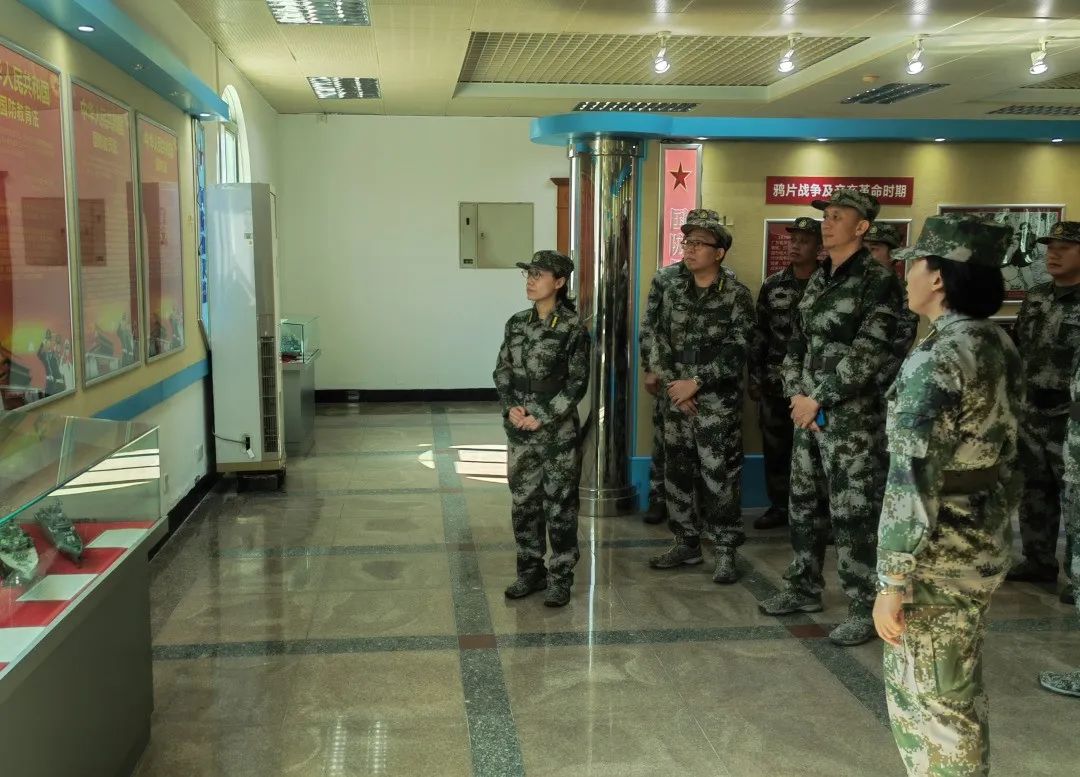 港口鎮組織開展“軍事日”活動2.jpeg