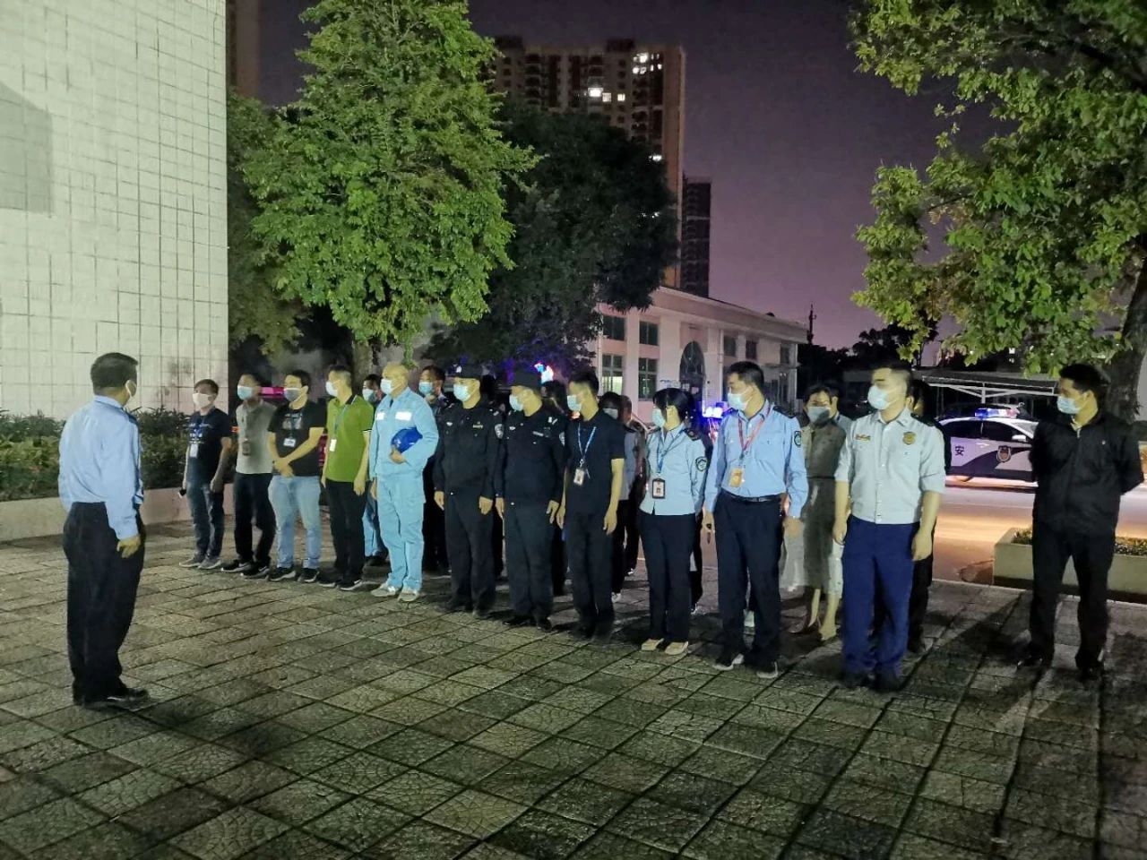 2020-4-20多部門聯合執法！港口鎮筑牢戰疫防護墻001.jpg