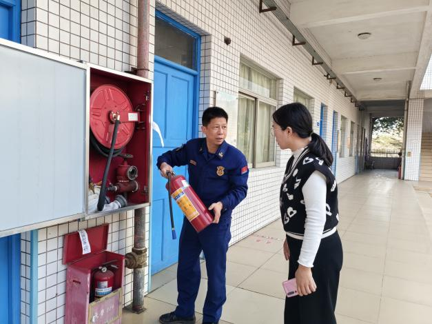 港口鎮開展消防安全集中除患攻堅大整治行動03.png