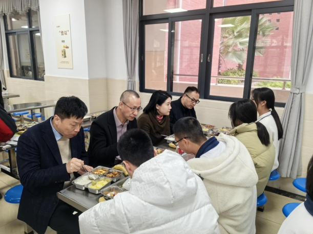 自動轉存圖片