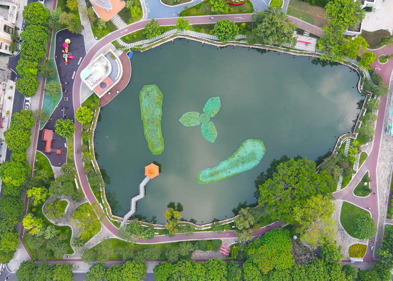 三角公園002.jpg