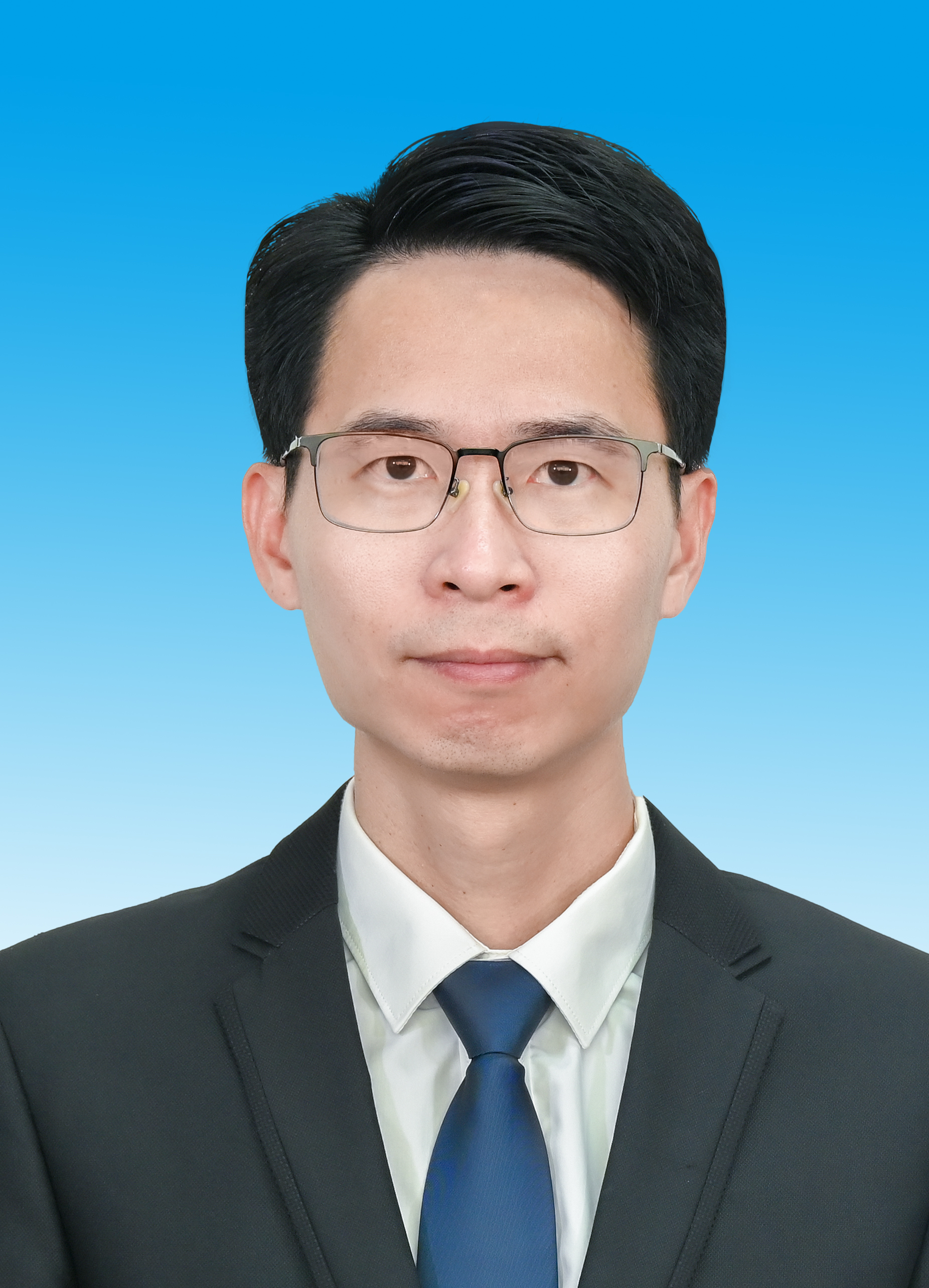 7.何振偉.jpg
