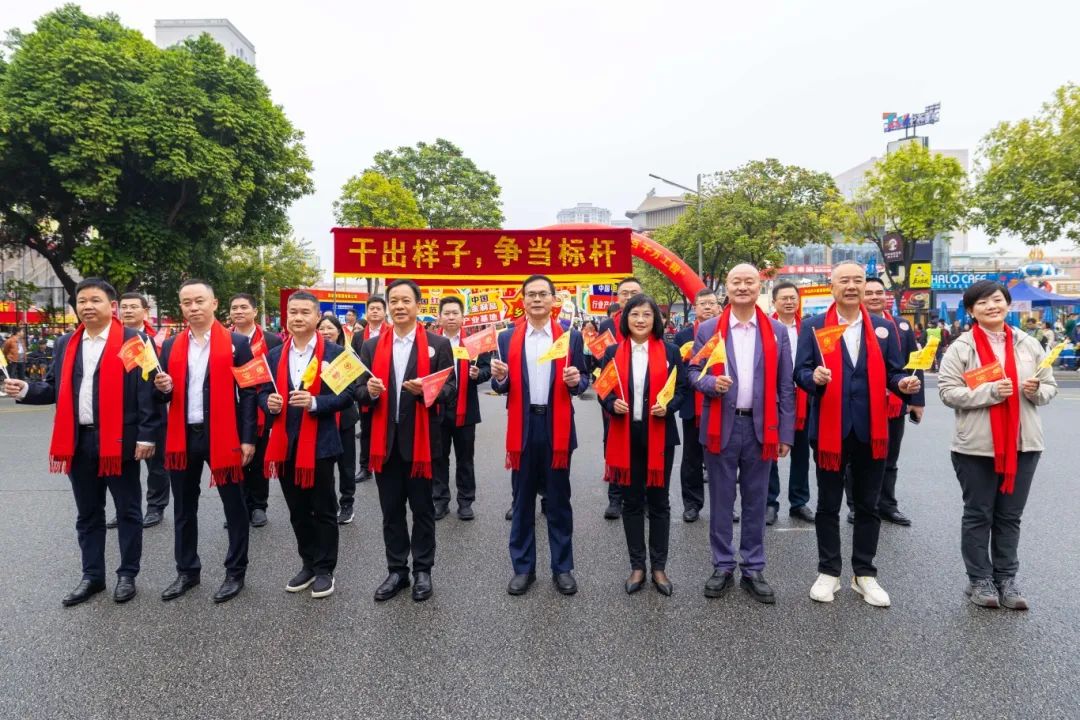 1-0 領(lǐng)導(dǎo).jpg